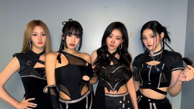 공연한 키스오브라이프 (feat. 휴스톤)