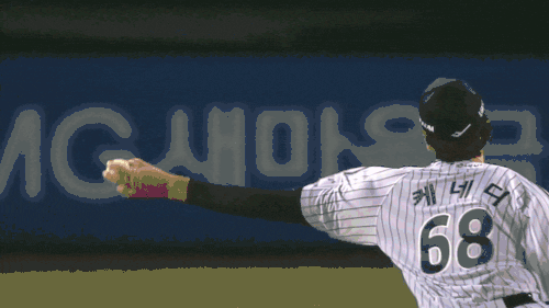 8e5549a9022cbc556263d86749915a89_1792495804_9857.gif